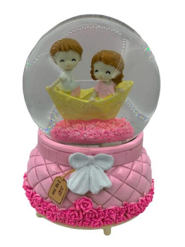 Kar Küresi Sevgili Aşıklar Pilli Işıklı Müzikli Püskürtme Motorlu Büyük Boy 15 Cm Kargo Ücretsiz